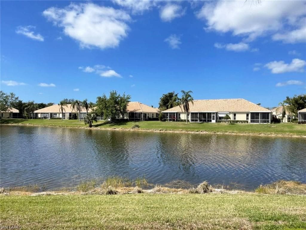 8907 Bristol BEND FORT MYERS, FL 33908