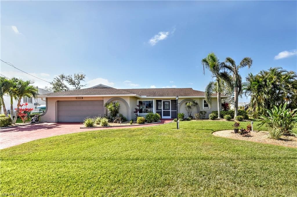 124 SW 12th ST CAPE CORAL, FL 33991