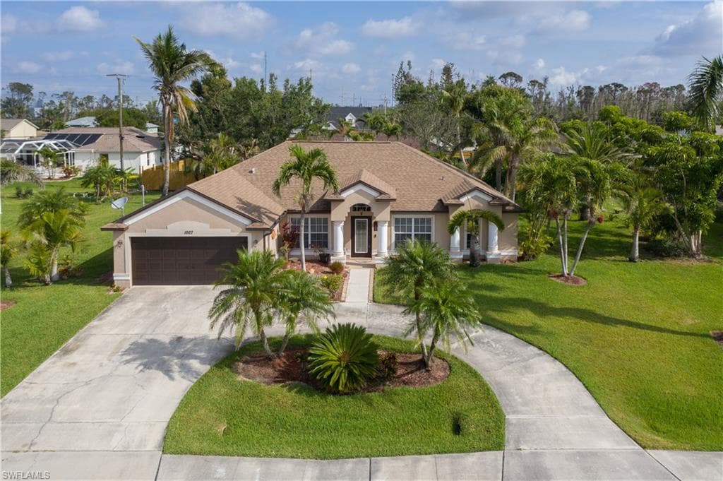 1927 Savona PKWY W CAPE CORAL, FL 33914
