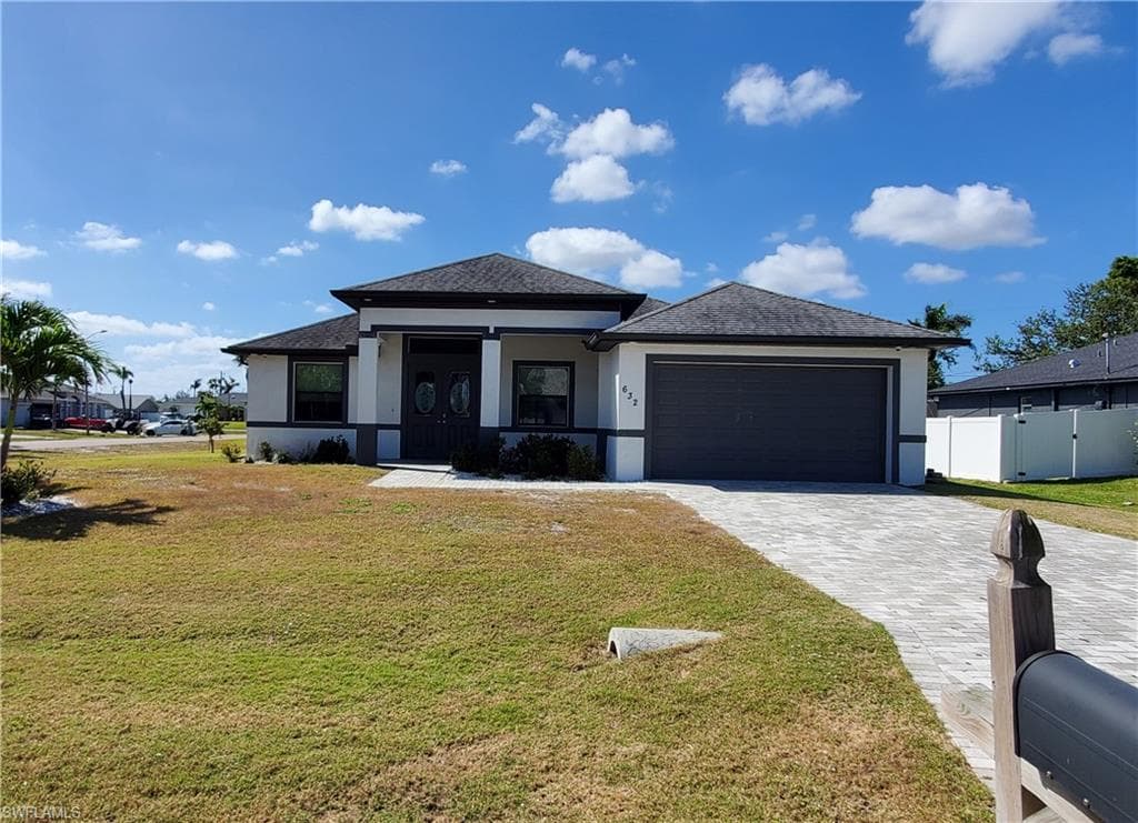 632 10th ST CAPE CORAL, FL 33991
