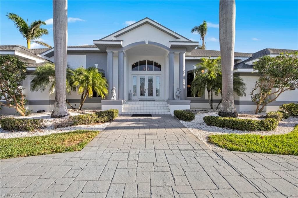 16231 Forest Oaks DR FORT MYERS, FL 33908