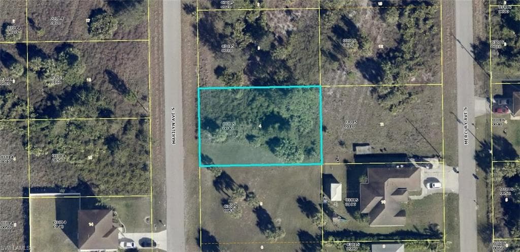 915 Marilyn AVE S LEHIGH ACRES, FL 33974