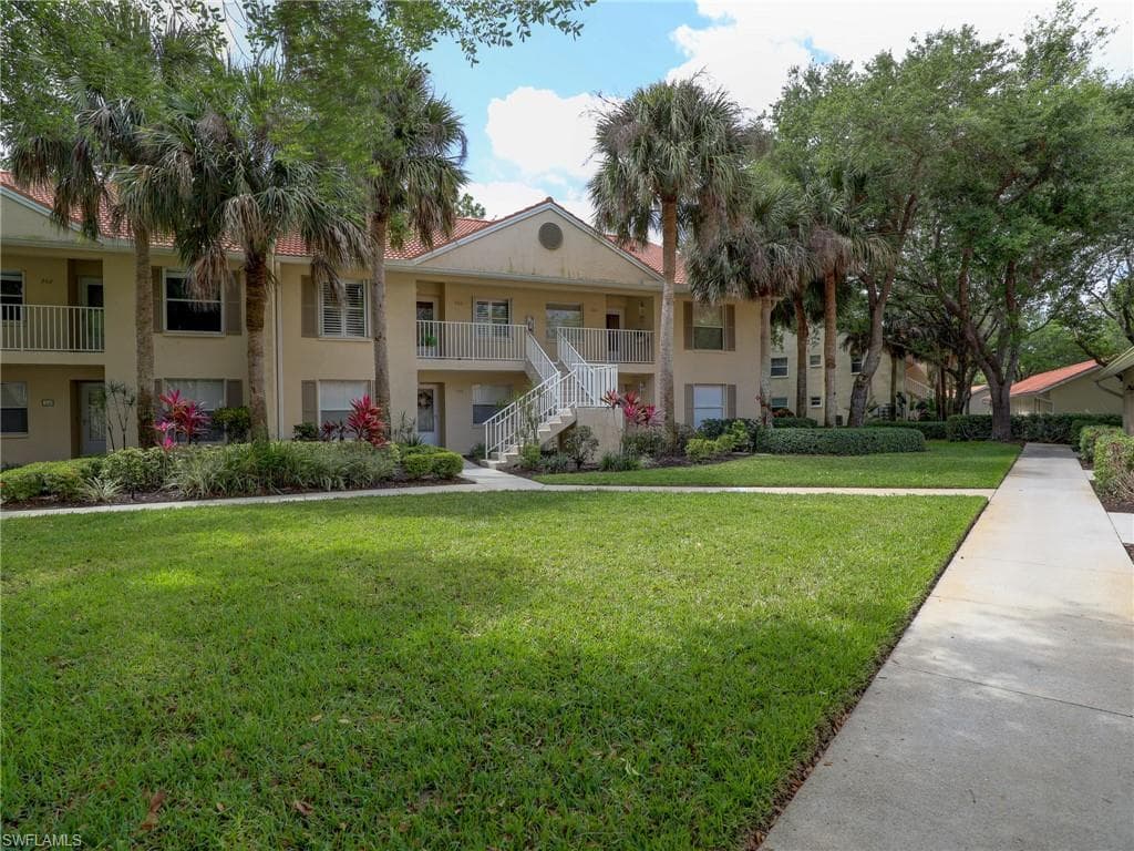 257 Robin Hood CIR 8-203 NAPLES, FL 34104