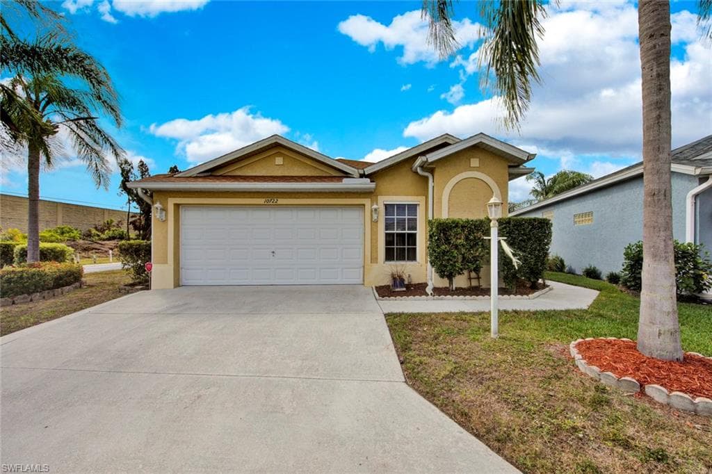 10722 Aqua Surf CT ESTERO, FL 33928