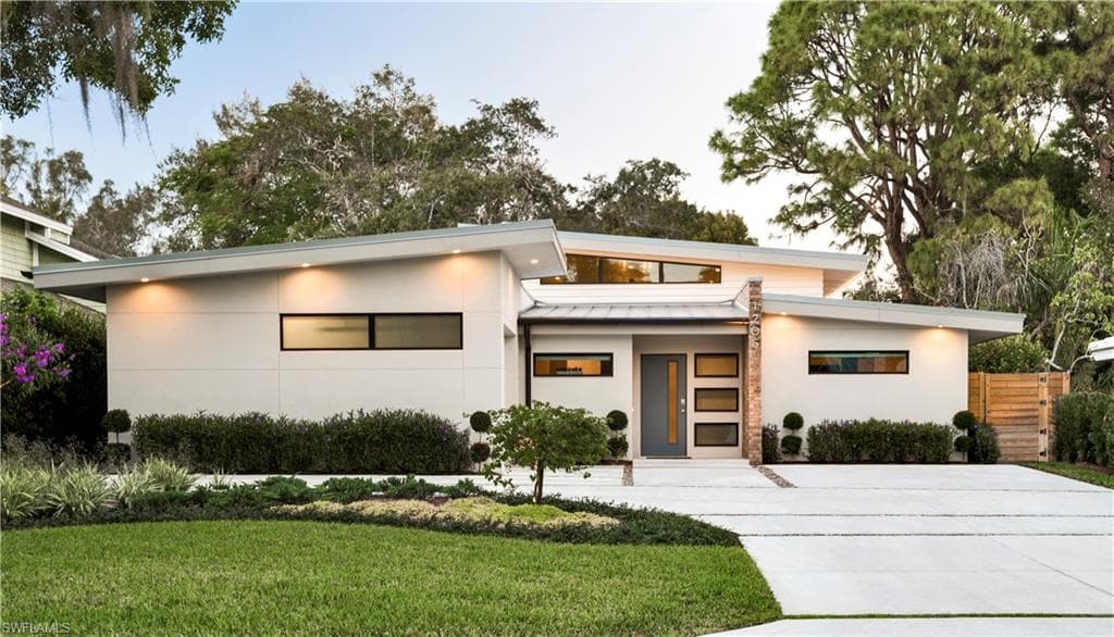 1205 Diana AVE NAPLES, FL 34103