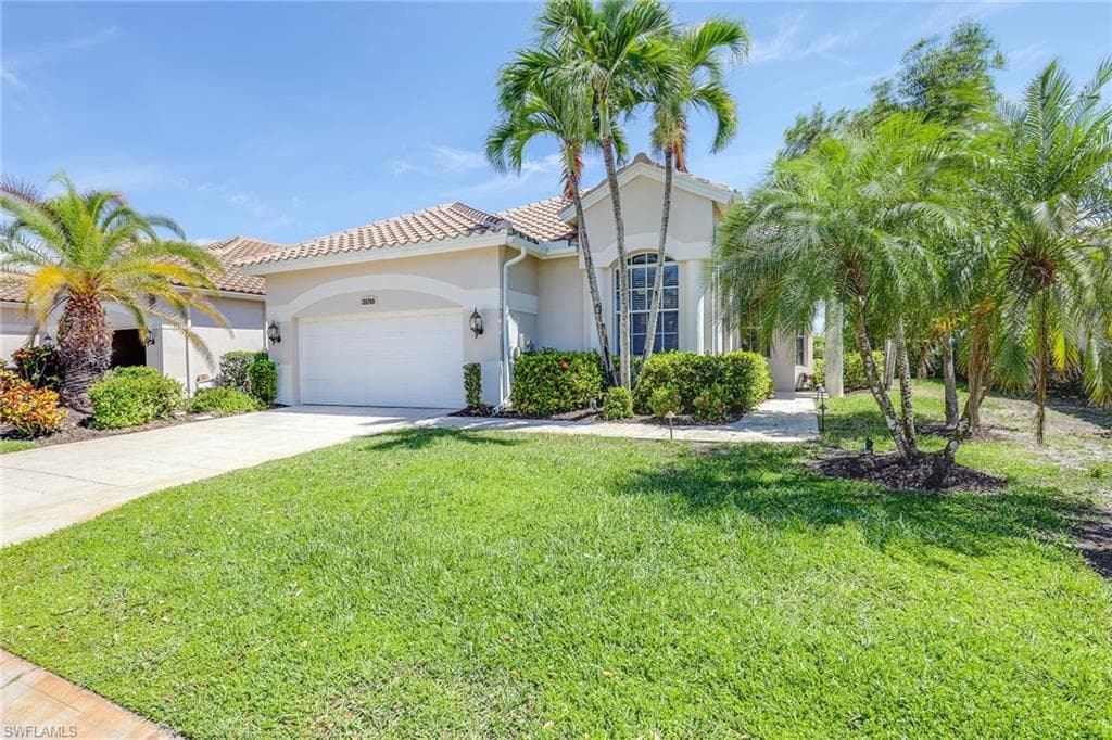 24745 Hollybrier LN BONITA SPRINGS, FL 34134