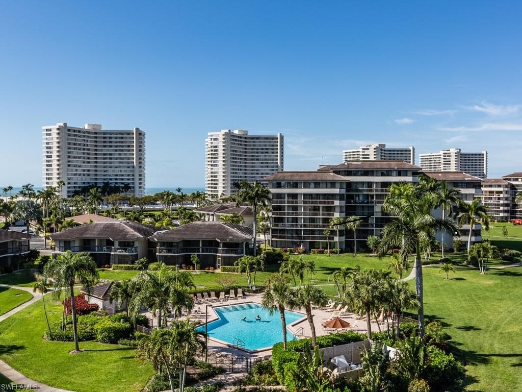 627 Seaview CT N-3 MARCO ISLAND, FL 34145