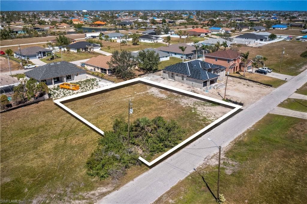 2107 NW 8th TER CAPE CORAL, FL 33993