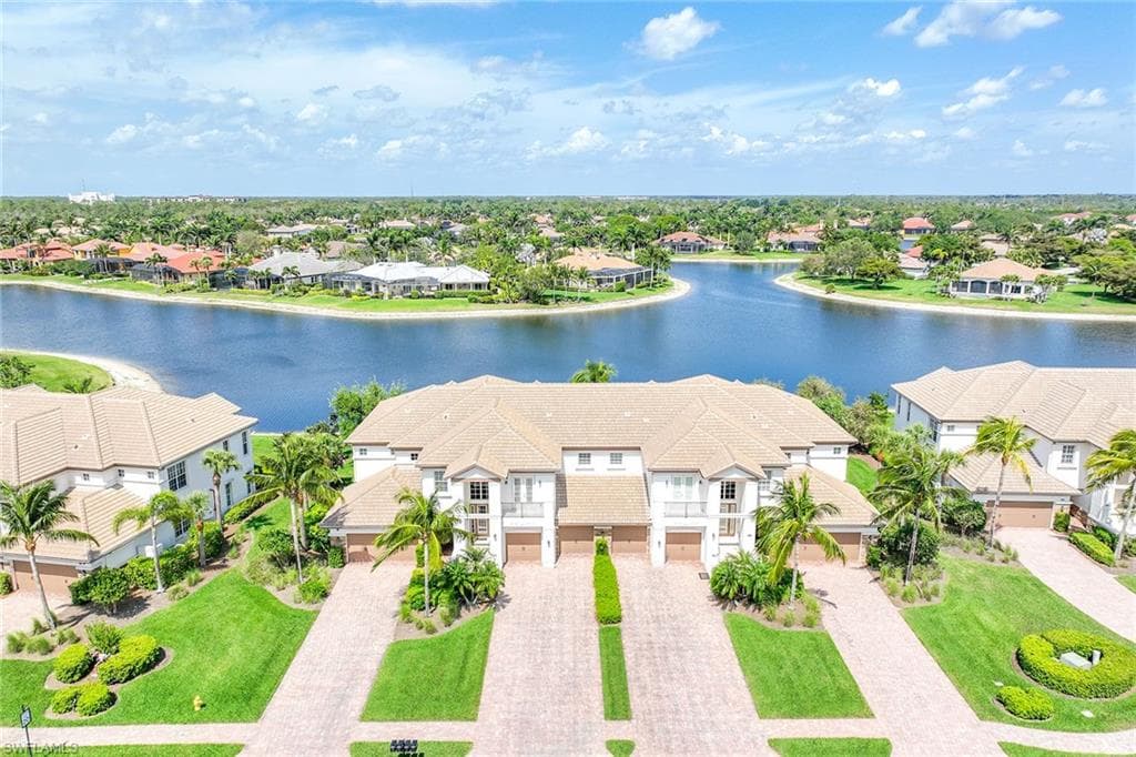 8043 Players Cove DR 101 NAPLES, FL 34113