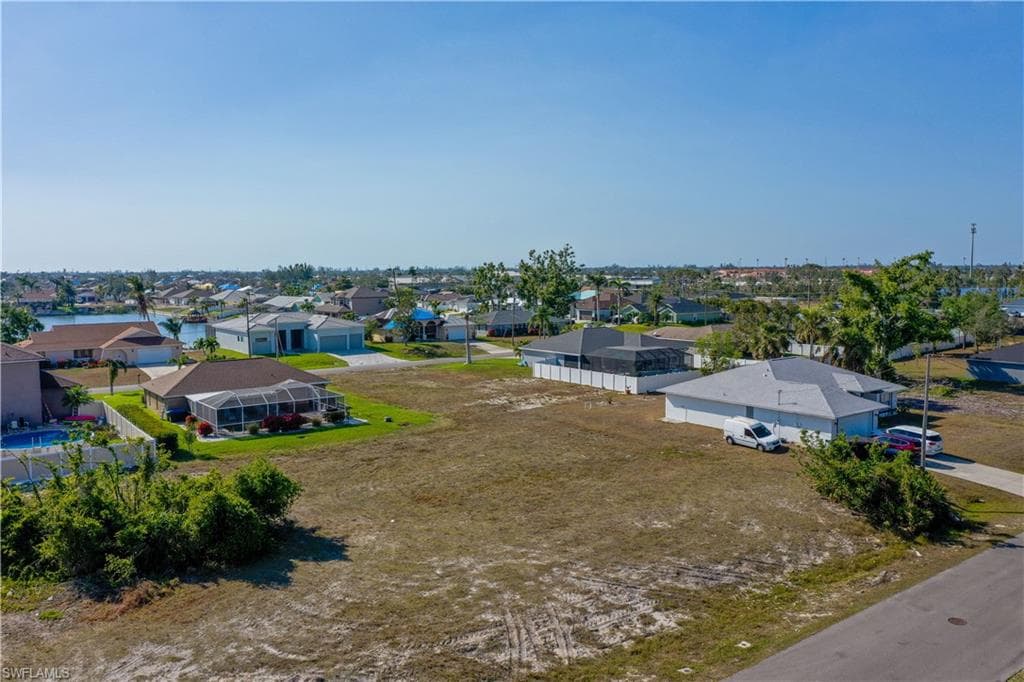 300 NW 12th PL CAPE CORAL, FL 33993