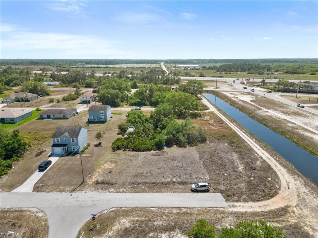 3021 48th ST SW LEHIGH ACRES, FL 33976