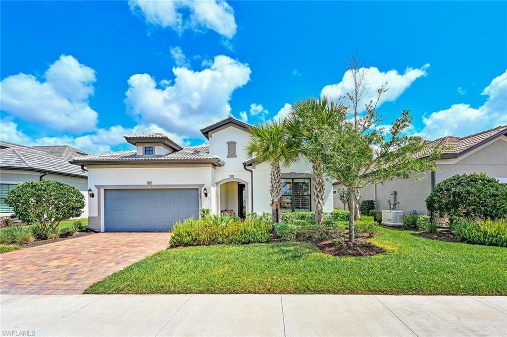 9404 Night Heron LN NAPLES, FL 34120