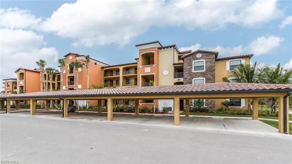 9830 Giaveno CIR #1637 NAPLES, FL 34113