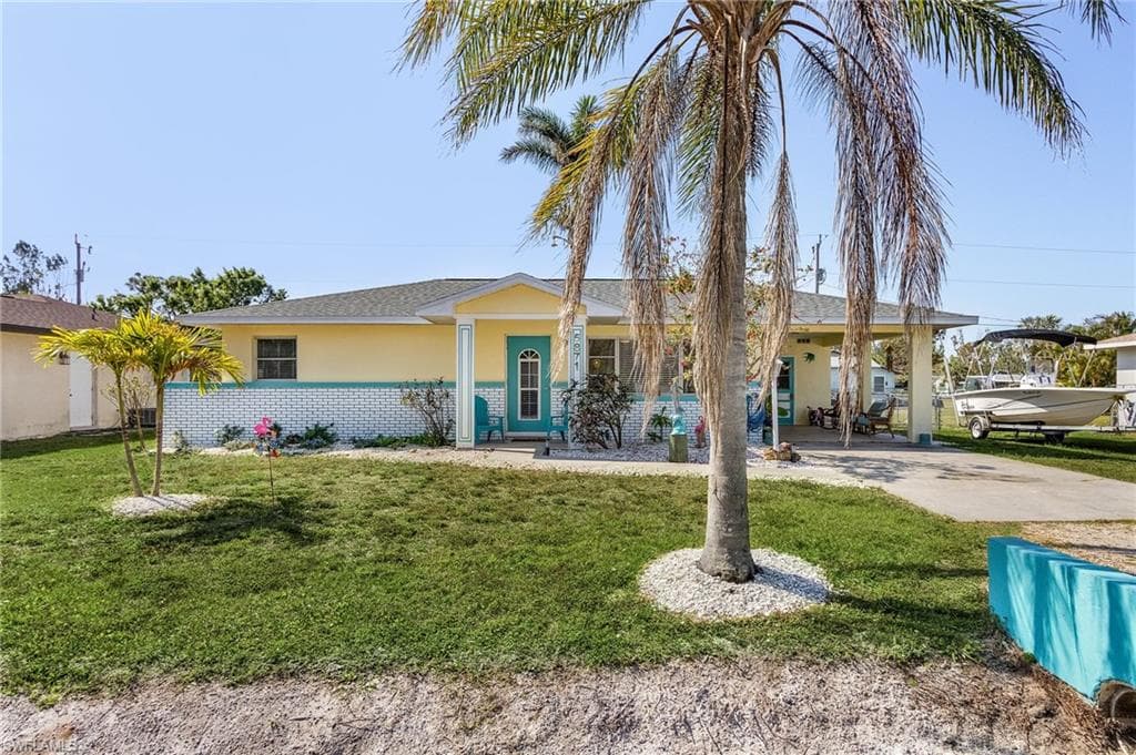 5871 Porpoise RD BOKEELIA, FL 33922