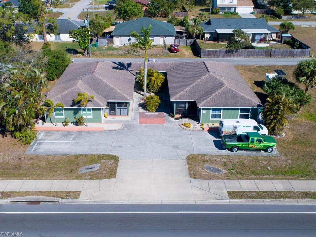 2542 Santa Barbara BLVD NAPLES, FL 34116