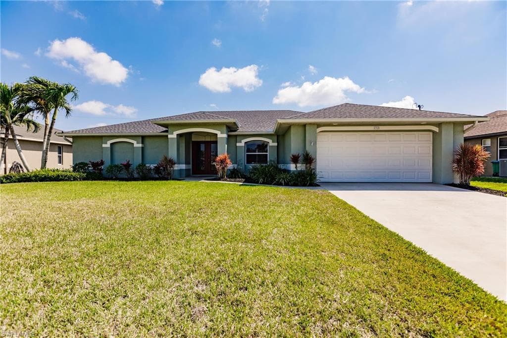 1310 SW 34th TER CAPE CORAL, FL 33914