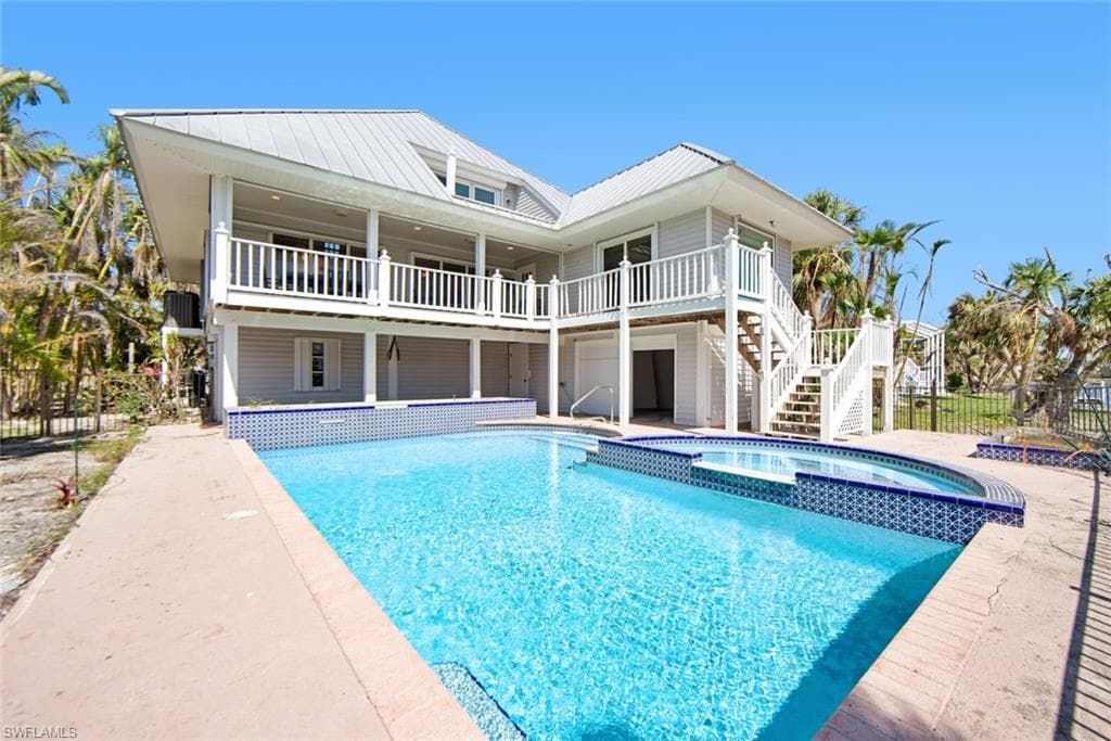 663 E Rocks DR SANIBEL, FL 33957