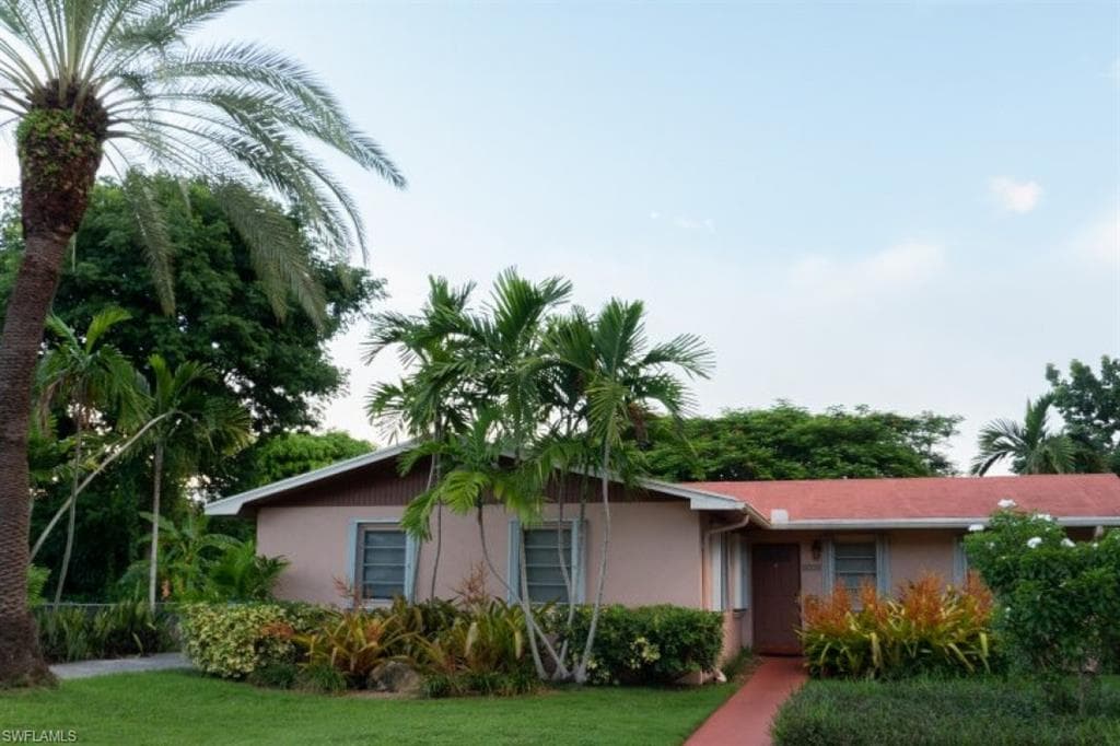 3755 Oak AVE MIAMI, FL 33133