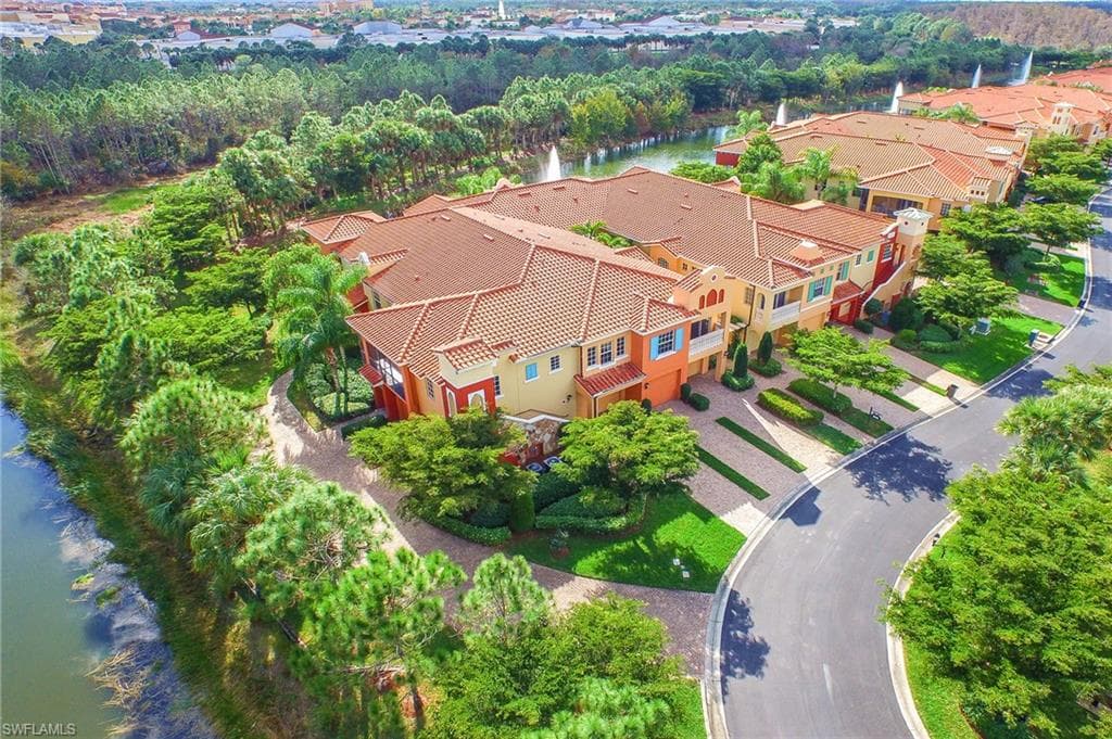 8681 Piazza Del Lago CIR 204