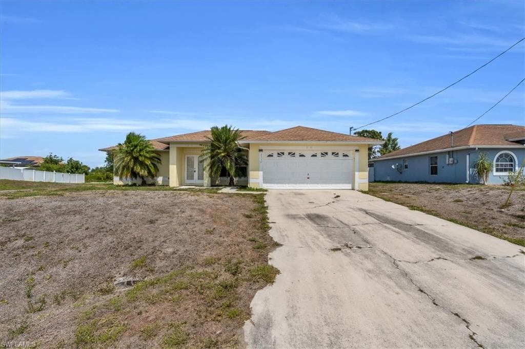 2516 30th ST SW LEHIGH ACRES, FL 33976