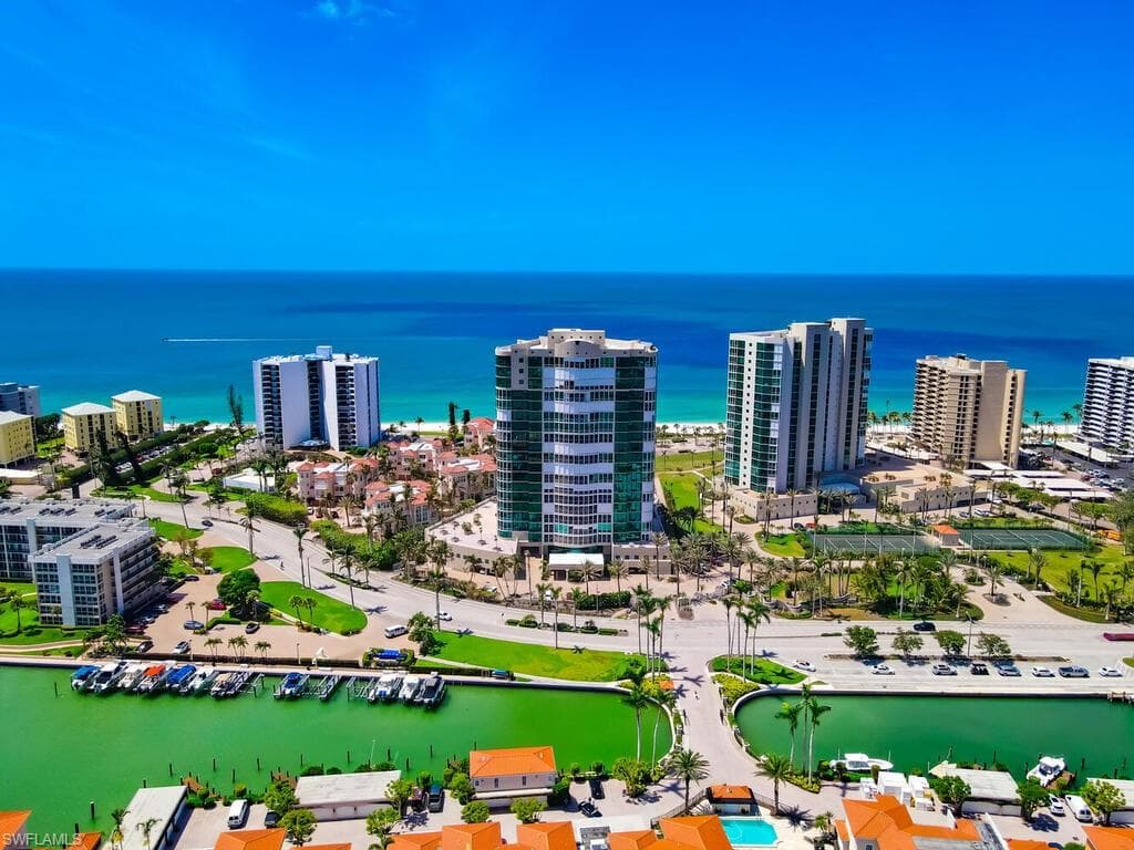 3971 Gulf Shore BLVD N 401 NAPLES, FL 34103