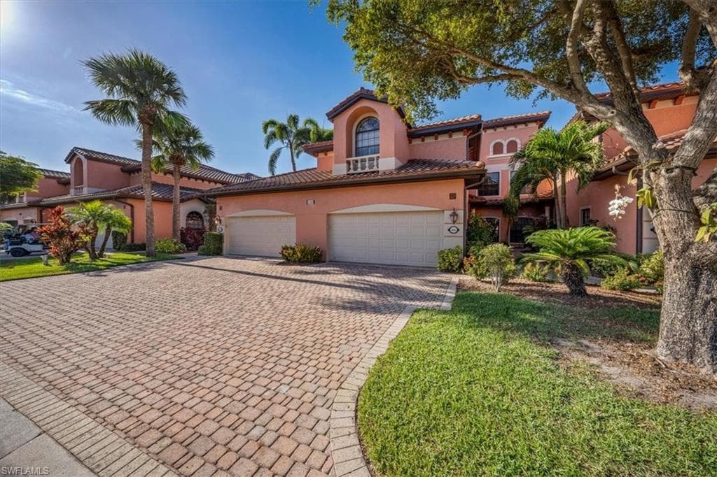 5725 Grande Reserve WAY 3-301 NAPLES, FL 34110