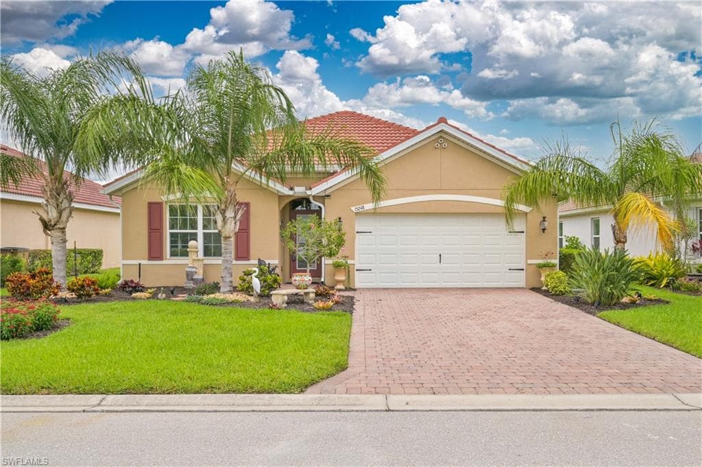 15248 Yellow Wood DR ALVA, FL 33920