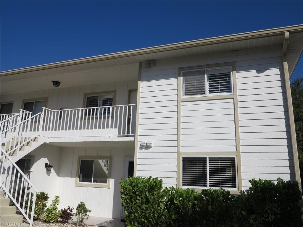 2385 Naples Trace CIR 108 NAPLES, FL 34109