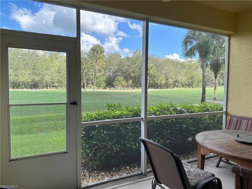 6828 Sterling Greens PL 4105 NAPLES, FL 34104