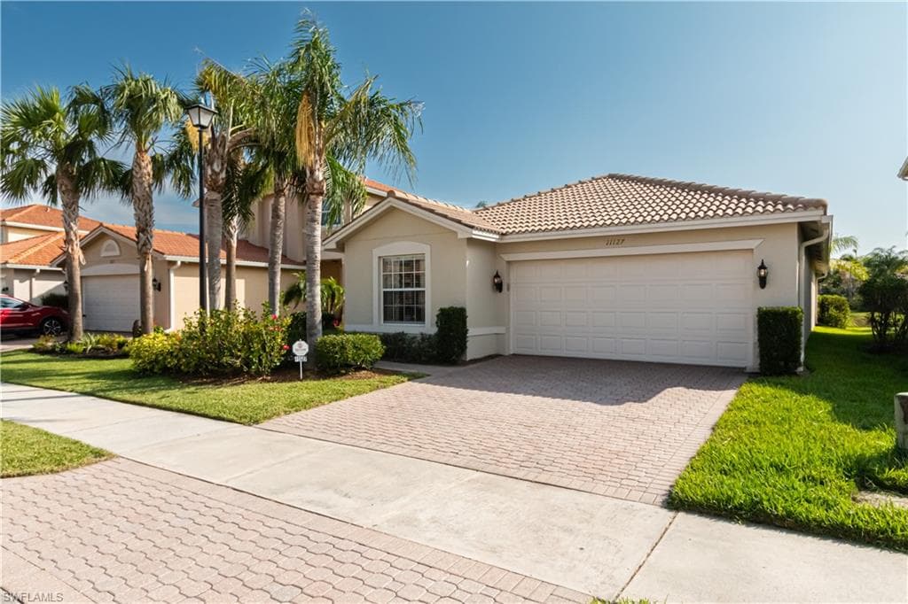 11127 Yellow Poplar DR FORT MYERS, FL 33913