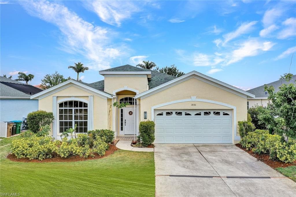 1801 Emerald Cove DR CAPE CORAL, FL 33991