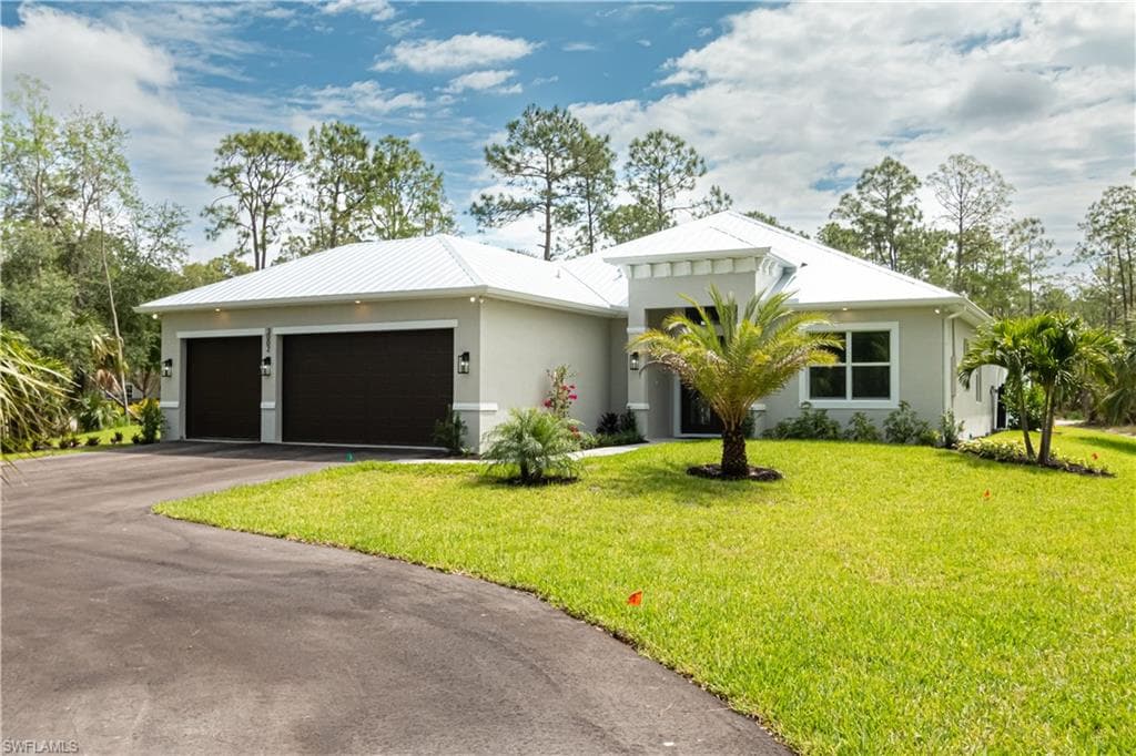 3002 4th ST NW NAPLES, FL 34120