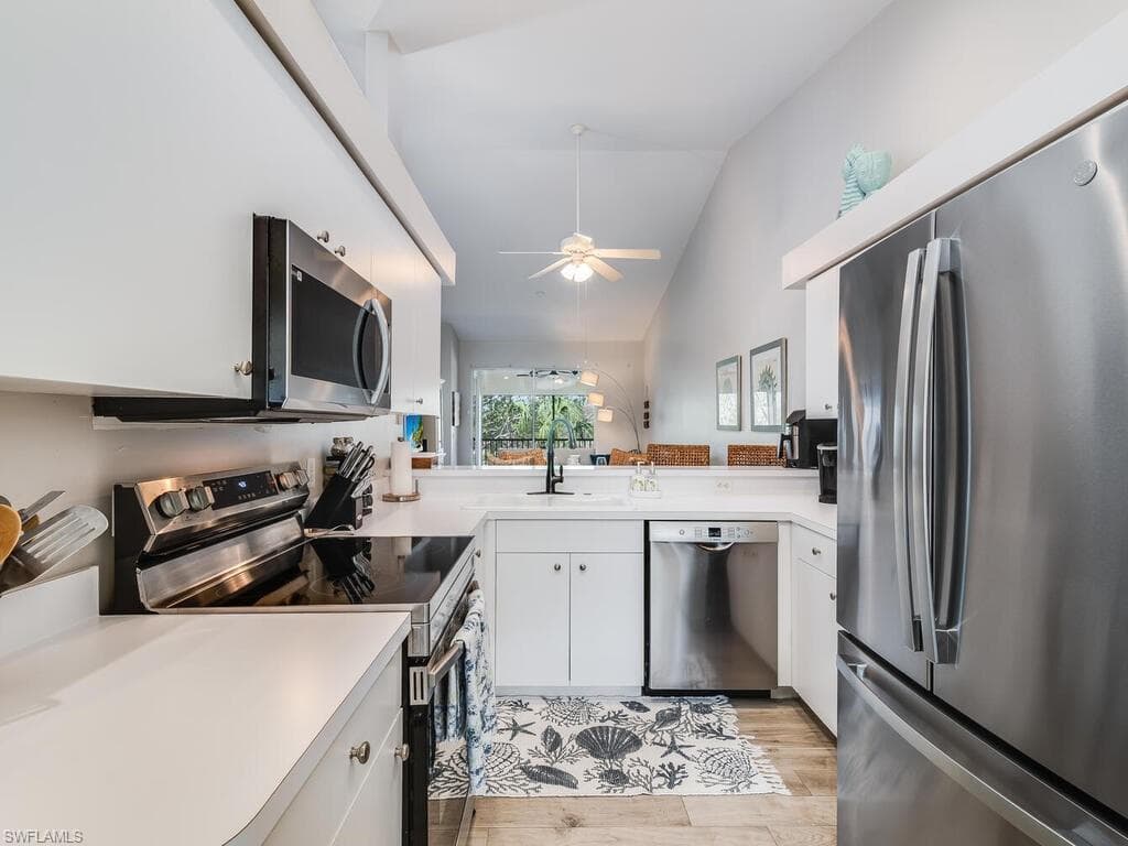 21341 Lancaster RUN 421 ESTERO, FL 33928