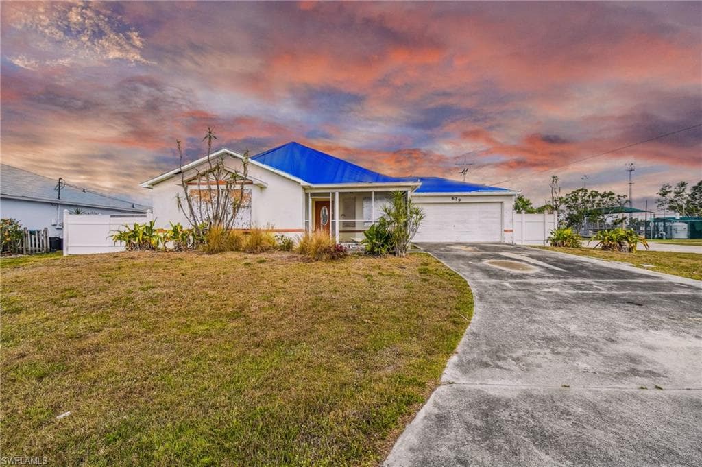 629 SE 27th ST CAPE CORAL, FL 33904