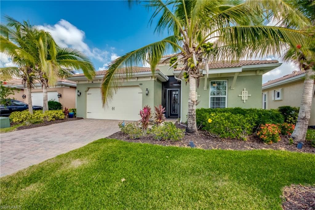 3881 King Williams ST FORT MYERS, FL 33916