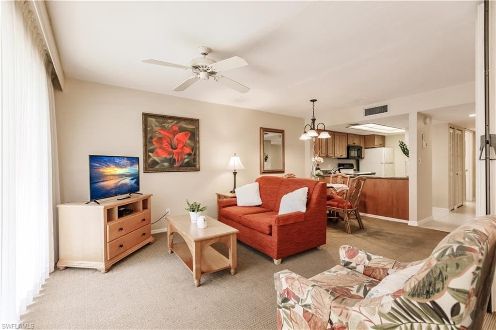 600 Neapolitan WAY 218 NAPLES, FL 34103