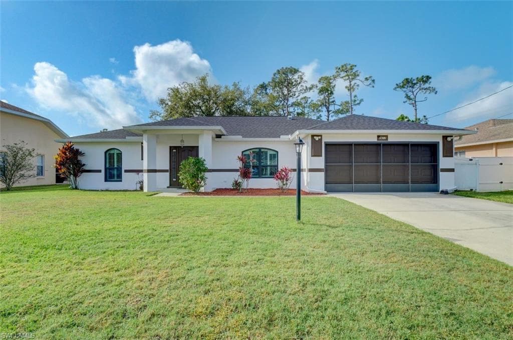 2617 8th ST W LEHIGH ACRES, FL 33971