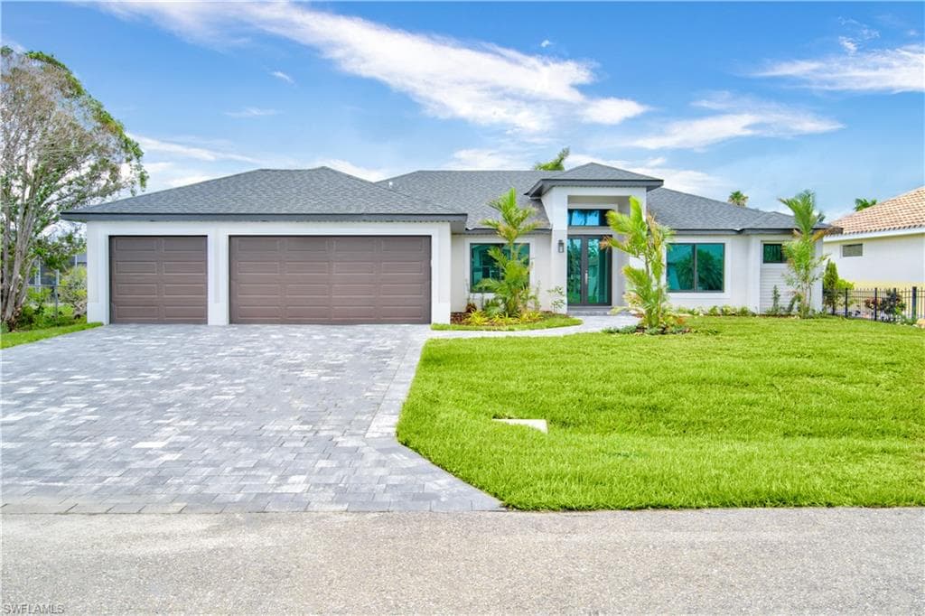 415 SE 29th TER CAPE CORAL, FL 33904