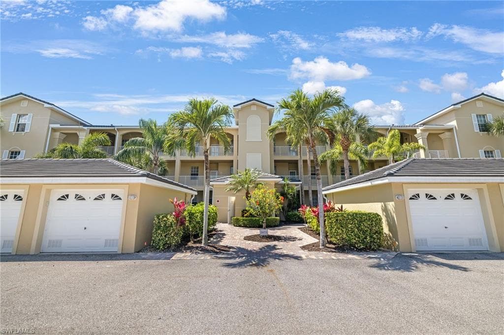 3471 Pointe Creek CT 301