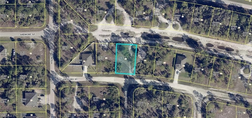739 Langford ST LEHIGH ACRES, FL 33974