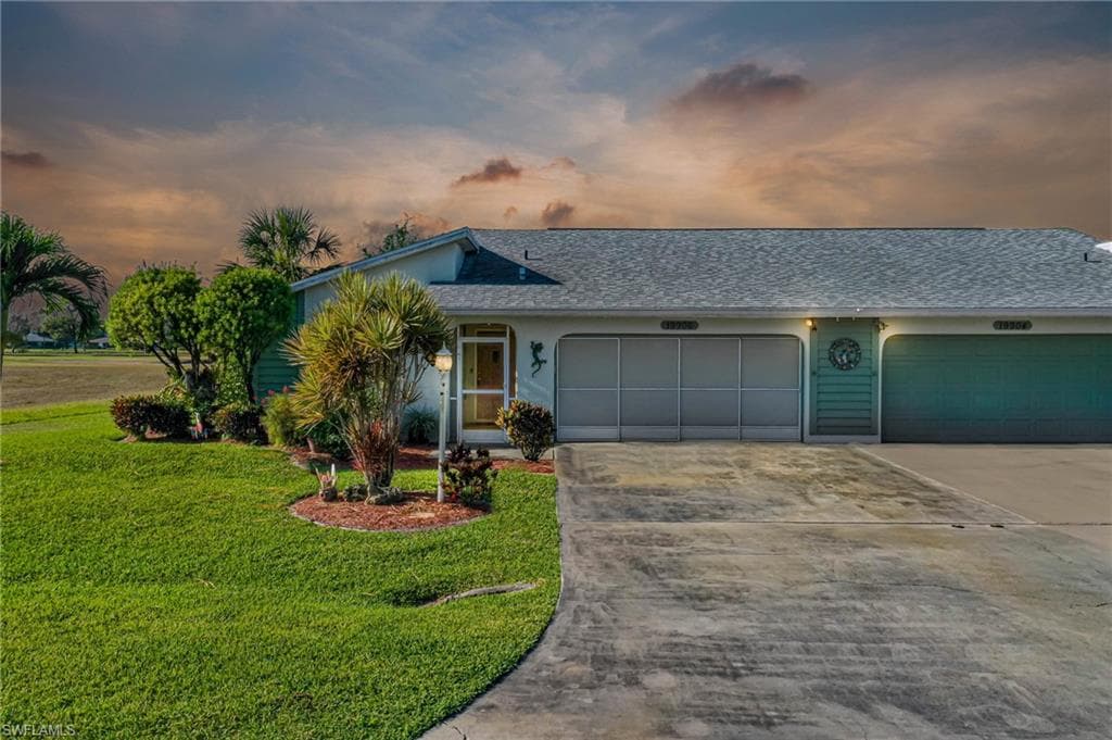 19906 Lake Vista CIR LEHIGH ACRES, FL 33936
