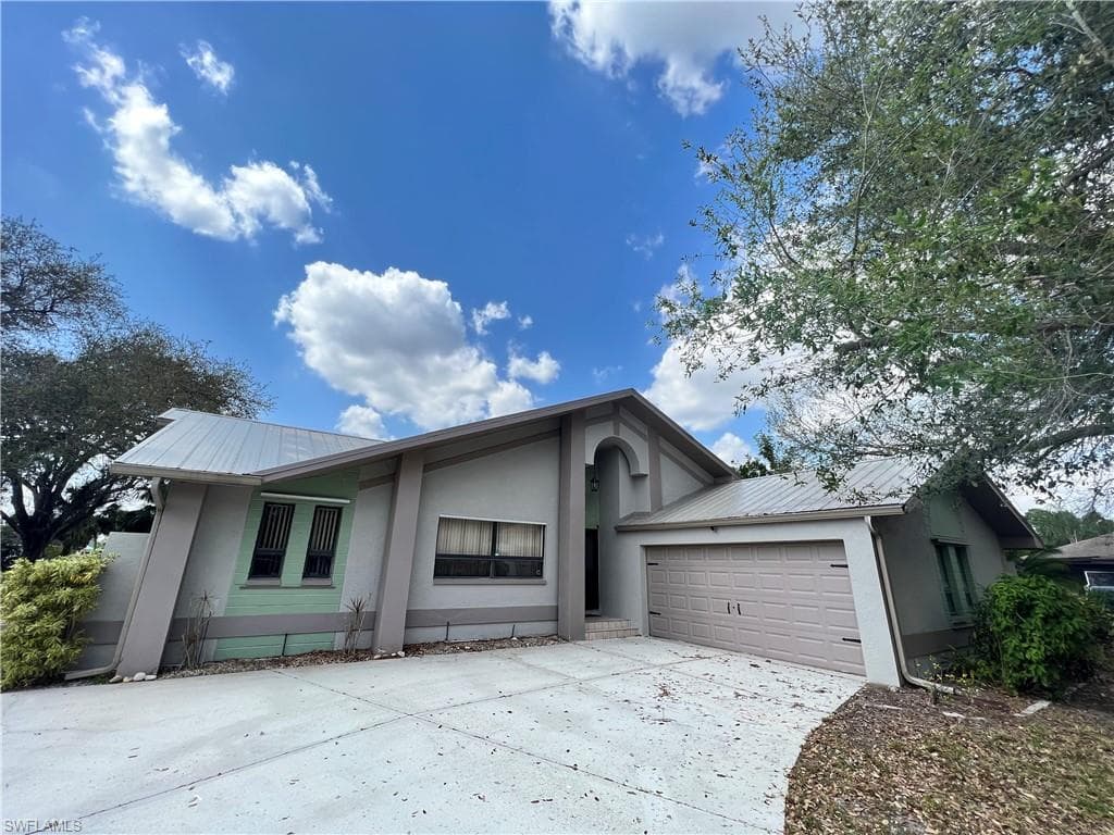 307 Thompson AVE LEHIGH ACRES, FL 33936
