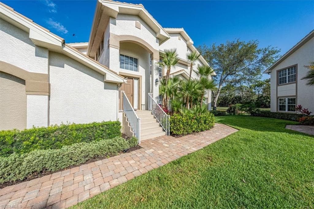 5636 Whisperwood BLVD 1704 NAPLES, FL 34110