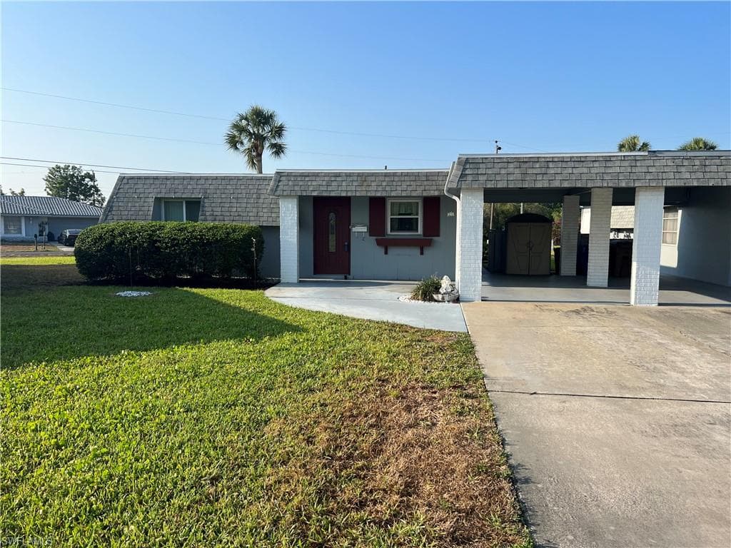 346 Easton CT LEHIGH ACRES, FL 33936