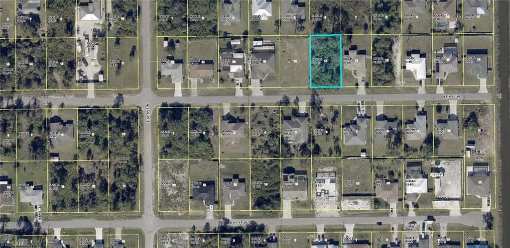 2810 9th ST W LEHIGH ACRES, FL 33971