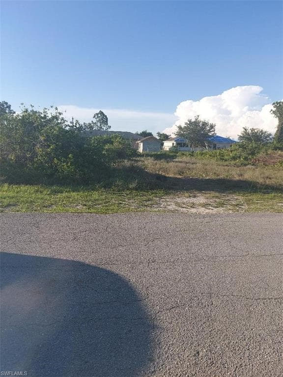2710 10th ST SW LEHIGH ACRES, FL 33976