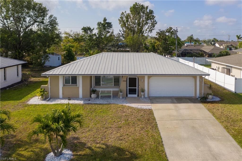 1804 SE 8th TER CAPE CORAL, FL 33990