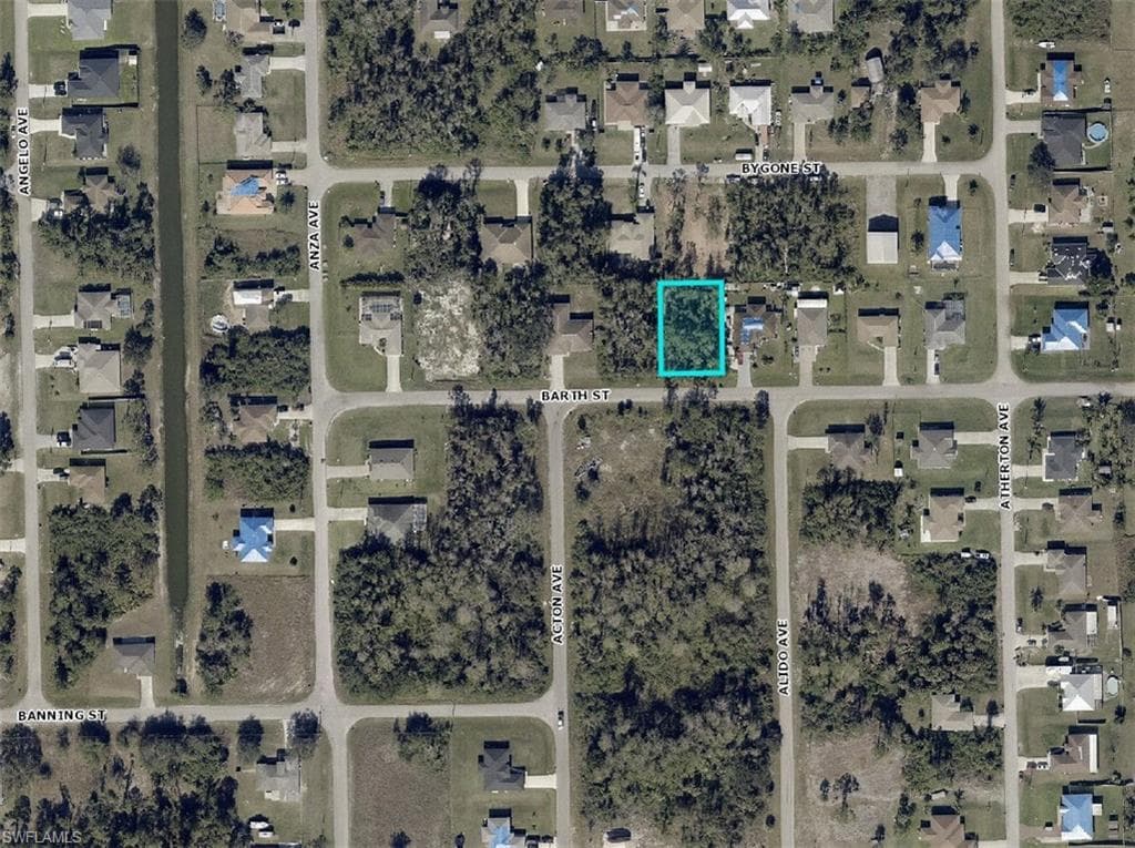 5208 Barth ST LEHIGH ACRES, FL 33971