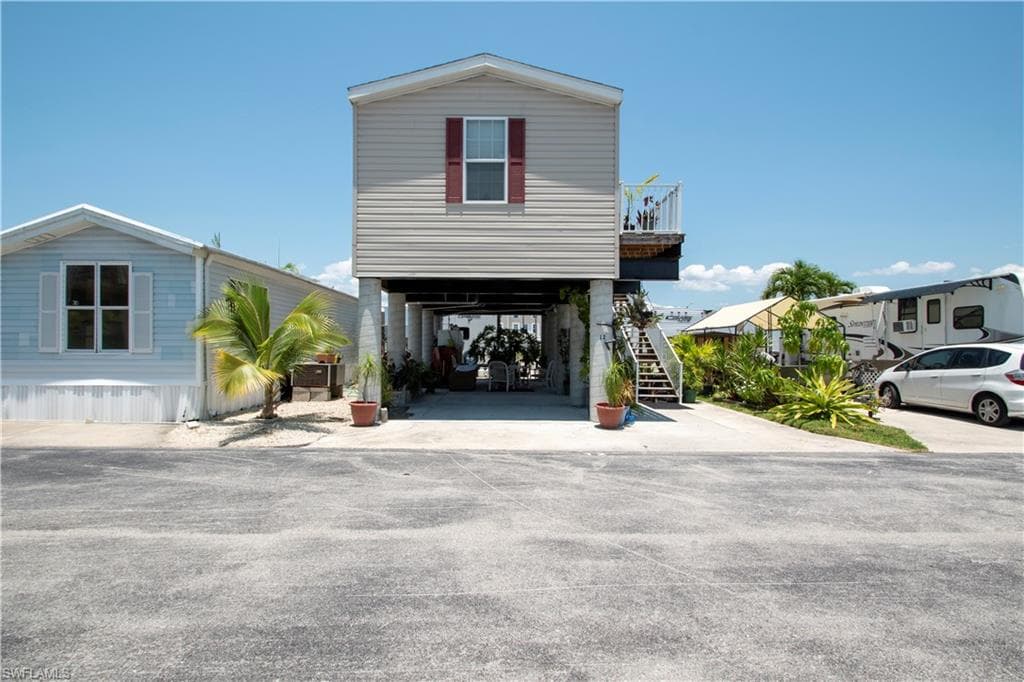 675 Copeland AVE S 12 EVERGLADES CITY, FL 34139