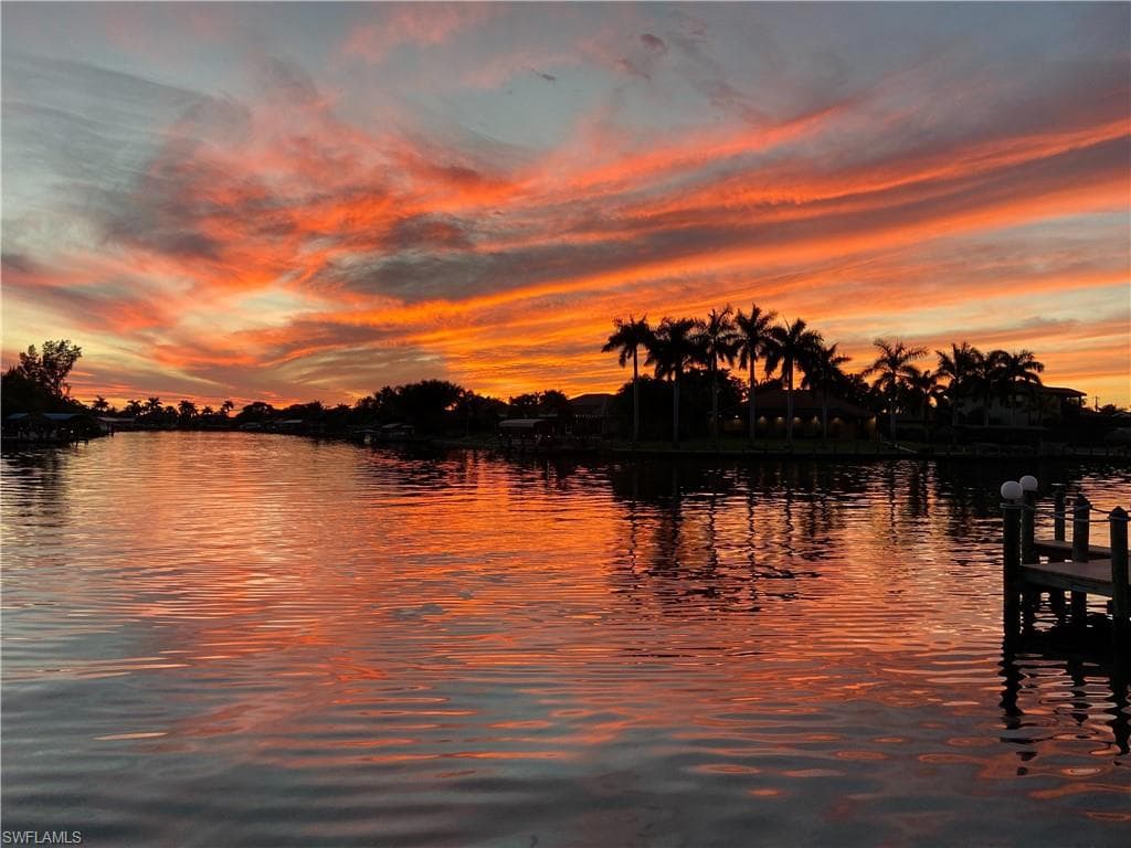 4702 SW 25th CT CAPE CORAL, FL 33914